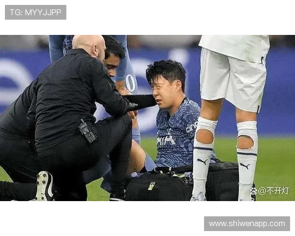 公交司机穿利物浦球衣遭切尔西球迷围攻后被解雇引发热议